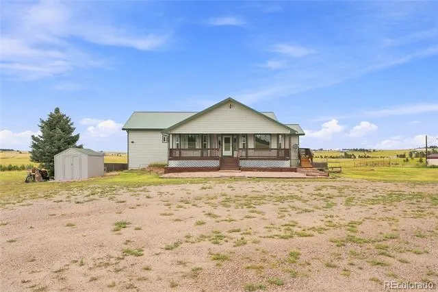 5517 County Road 124 Elizabeth, CO 80107