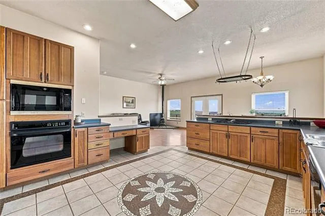 5517 County Road 124 Elizabeth, CO 80107