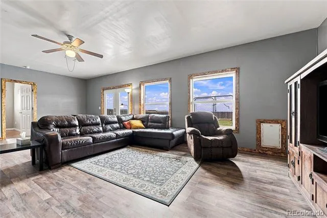 5517 County Road 124 Elizabeth, CO 80107