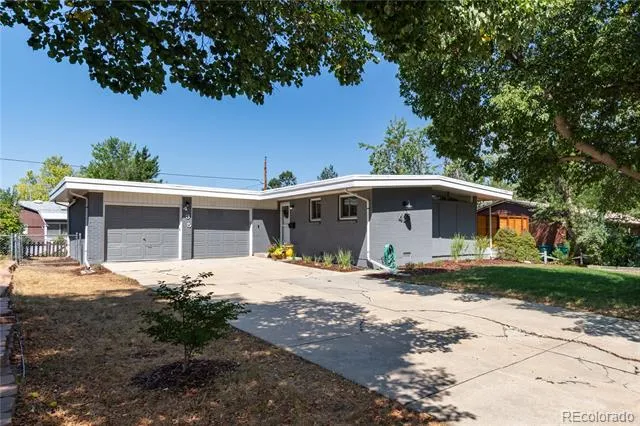435 S Xanadu Street Aurora, CO 80012