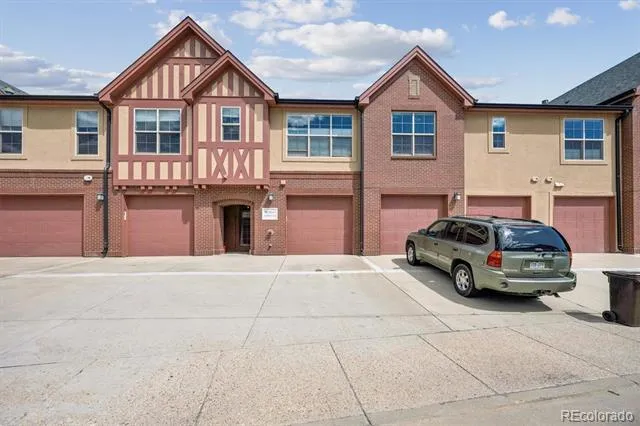 1379 Charles Drive #D5 Longmont, CO 80503