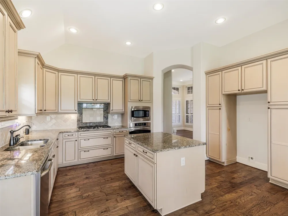 9813 Cypress Street Denton, TX 76207