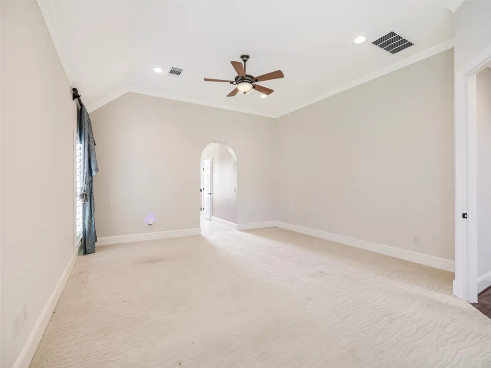 9813 Cypress Street Denton, TX 76207