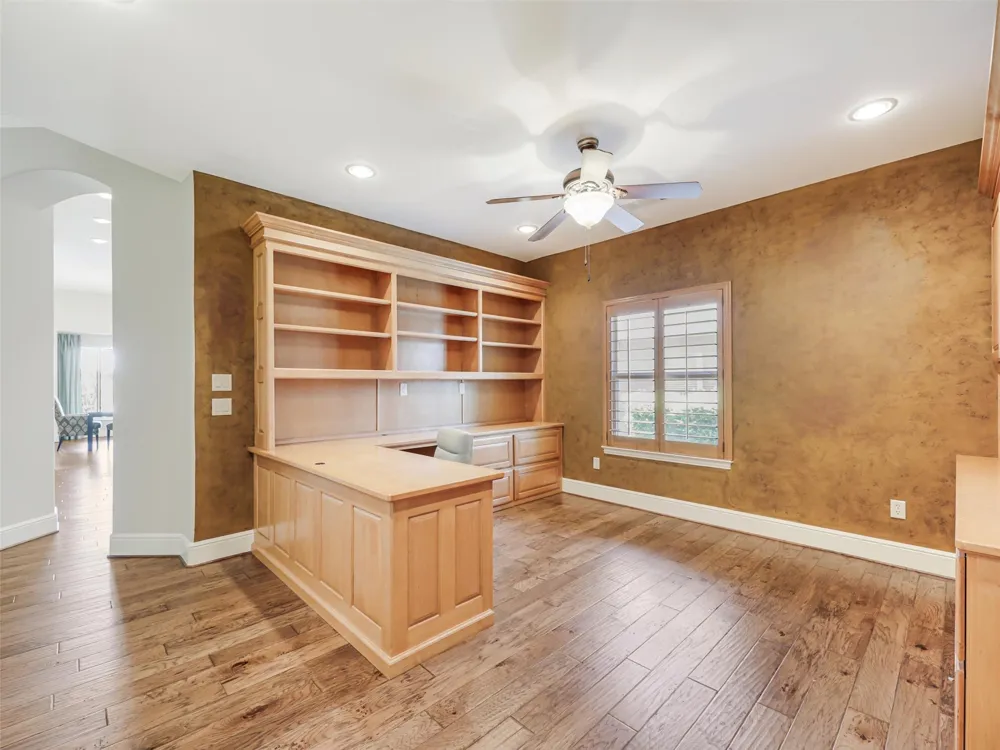 9813 Cypress Street Denton, TX 76207