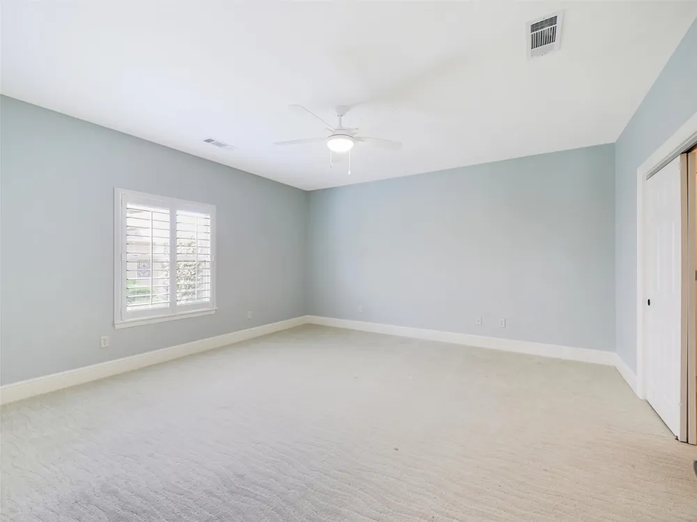 9813 Cypress Street Denton, TX 76207