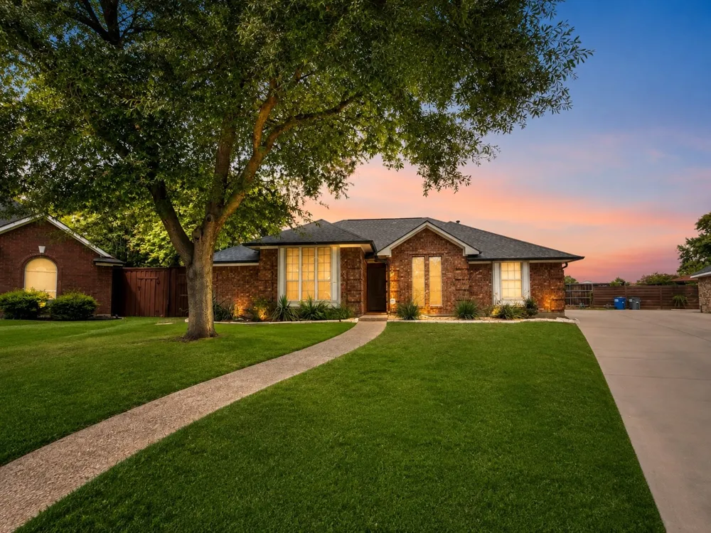 1015 Sandy Creek Drive Allen, TX 75002