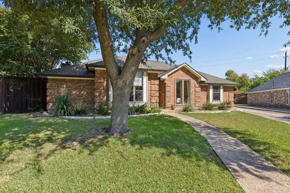 1015 Sandy Creek Drive Allen, TX 75002