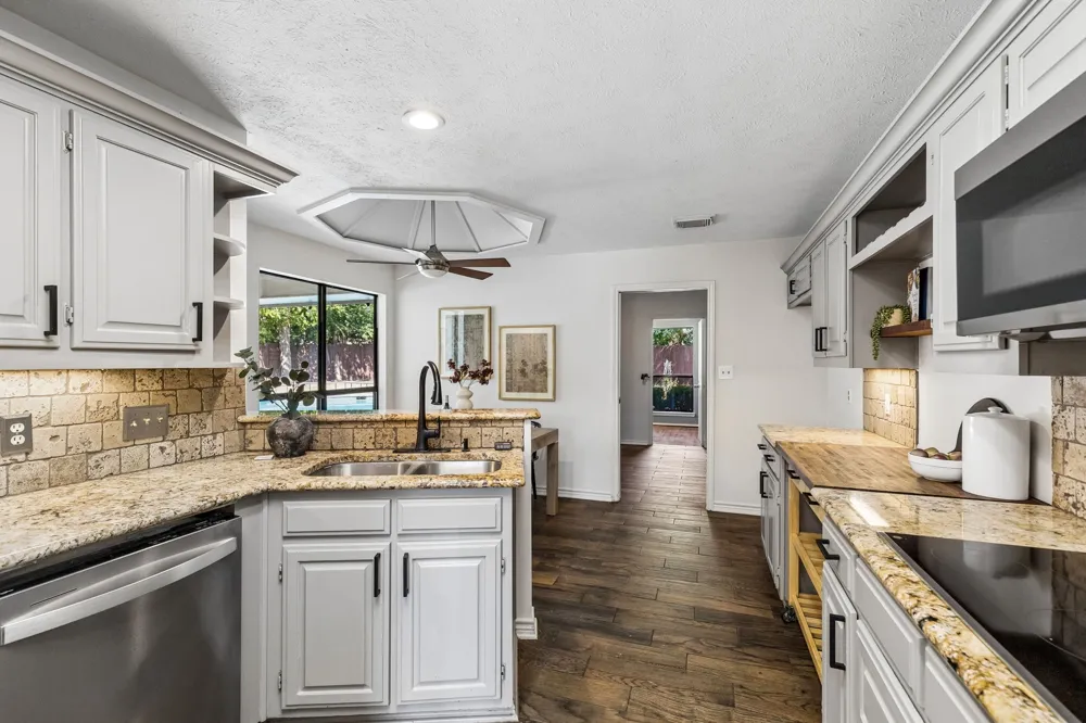 1015 Sandy Creek Drive Allen, TX 75002