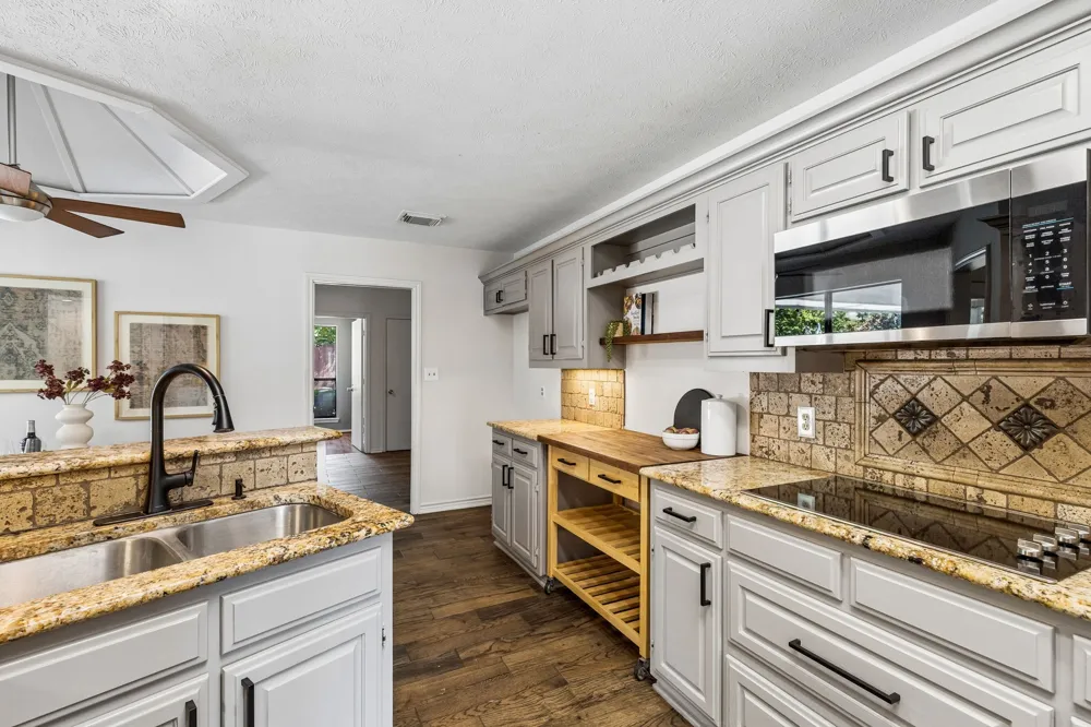 1015 Sandy Creek Drive Allen, TX 75002