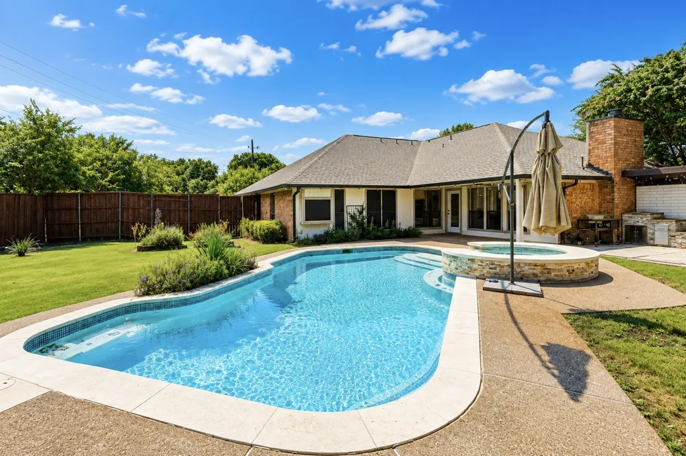1015 Sandy Creek Drive Allen, TX 75002