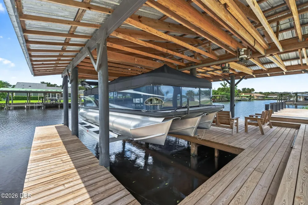 1613 Juno Trail Astor, FL 32102