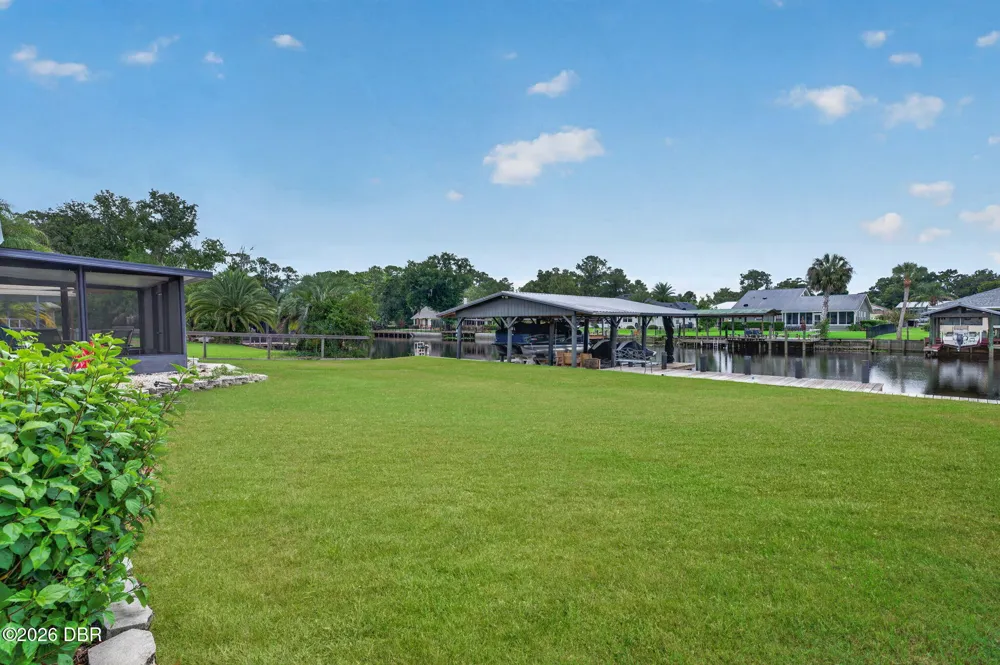 1613 Juno Trail Astor, FL 32102