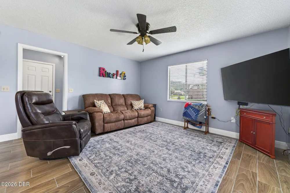 1613 Juno Trail Astor, FL 32102
