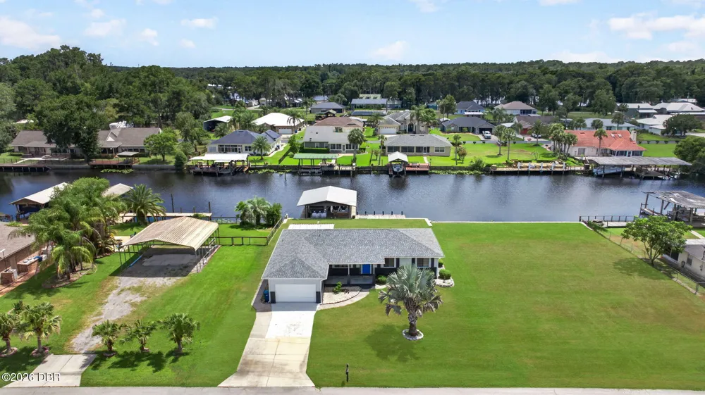1613 Juno Trail Astor, FL 32102