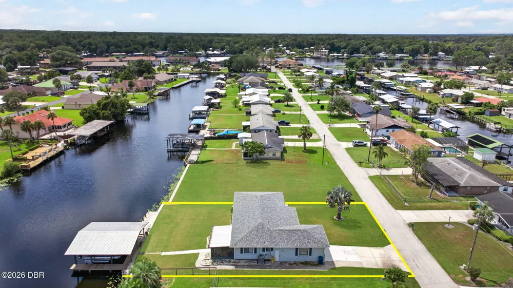 1613 Juno Trail Astor, FL 32102