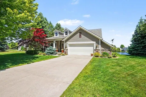 6852 Westshire Drive