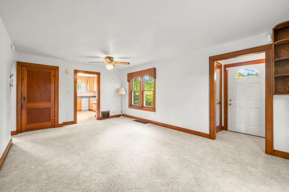 1815 E Glendora Road Buchanan, MI 49107