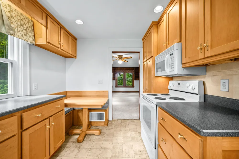 1815 E Glendora Road Buchanan, MI 49107
