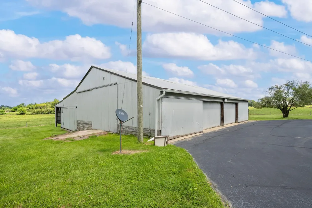 1815 E Glendora Road Buchanan, MI 49107