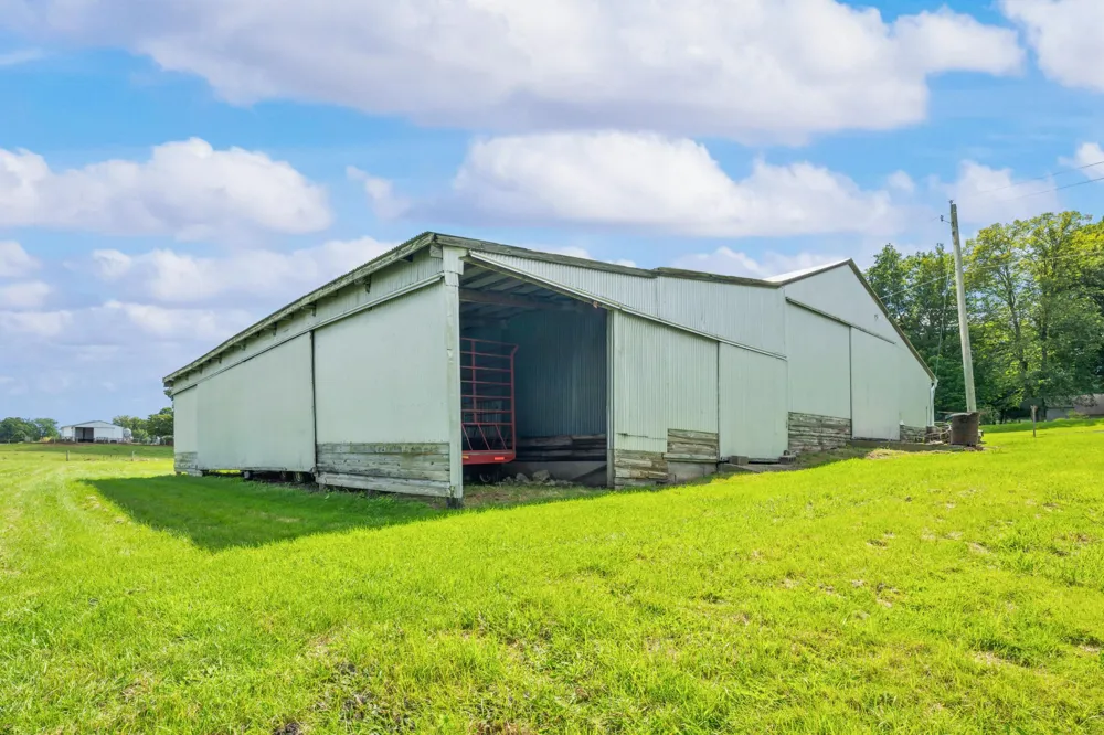 1815 E Glendora Road Buchanan, MI 49107