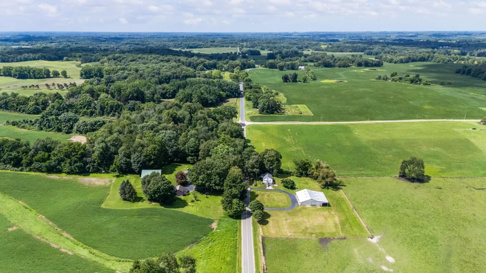 1815 E Glendora Road Buchanan, MI 49107