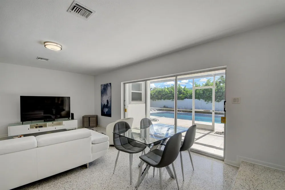 1171 Bimini Lane Singer Island, FL 33404