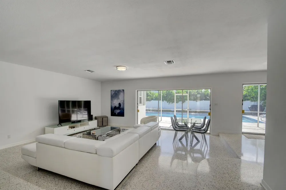 1171 Bimini Lane Singer Island, FL 33404