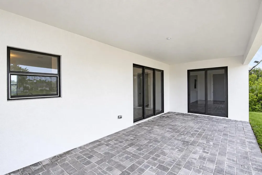 15633 LAKELAND CIRCLE Port Charlotte, FL 33981