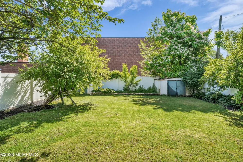 12 Jacobson Street Sayreville, NJ 08872