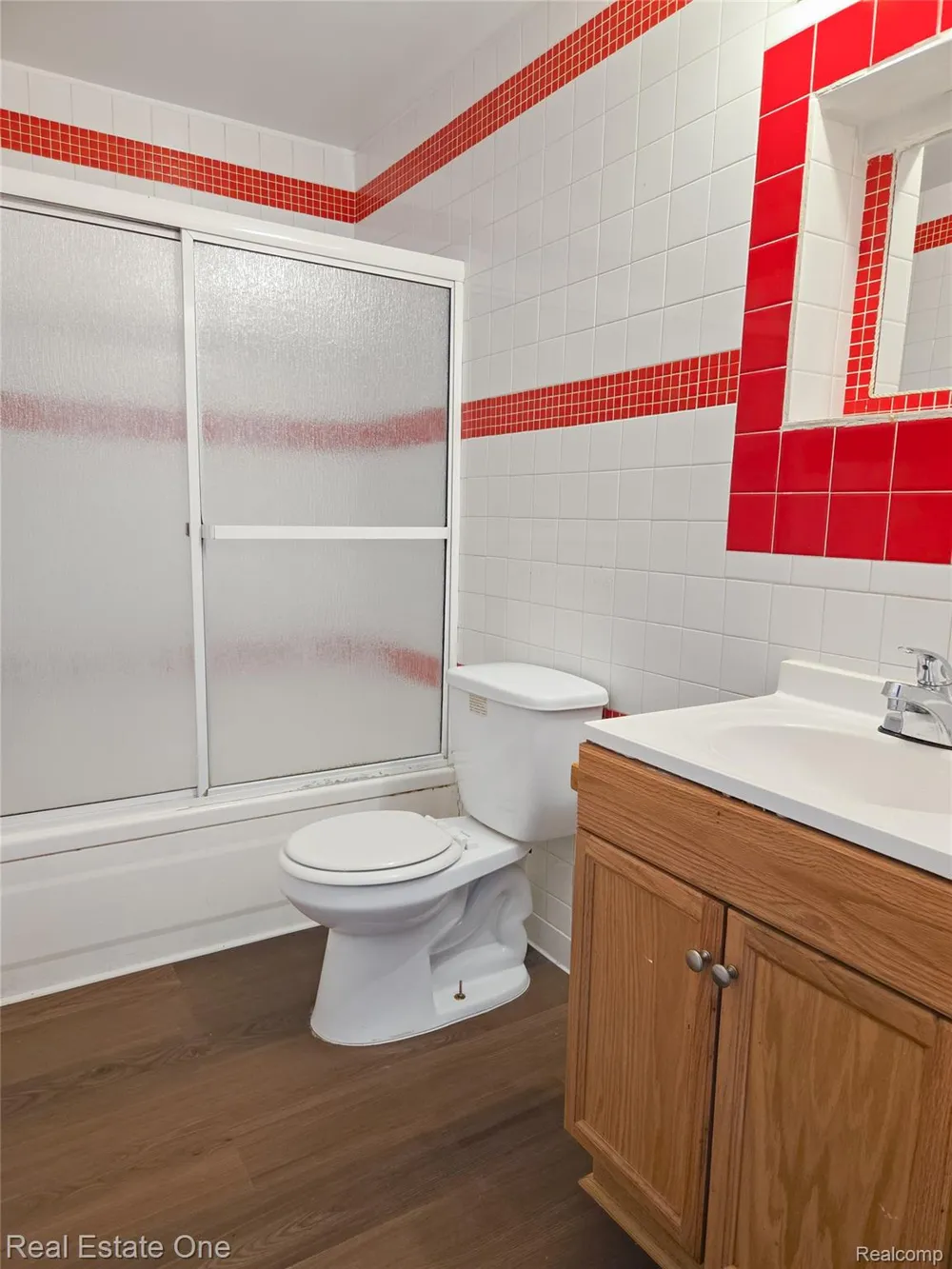 15760 Oakbrook Street Romulus City, MI 48174