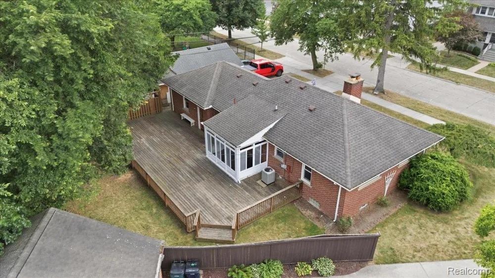 1918 Clawson Avenue Royal Oak City, MI 48073