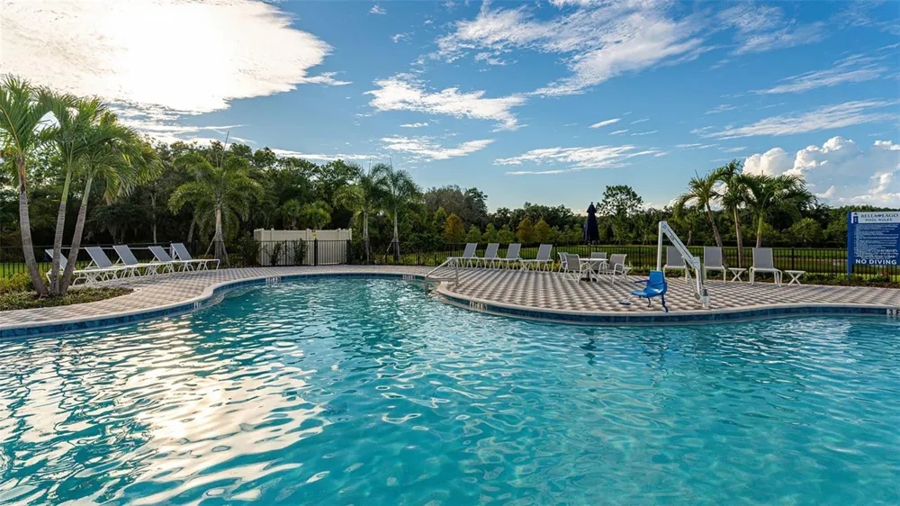 10402 CHARLOTTE DRIVE Parrish, FL 34219