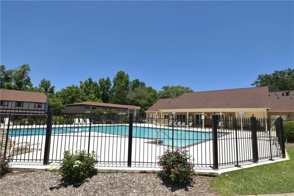 1809 Ashborough Cir SE #C Marietta, GA 30067