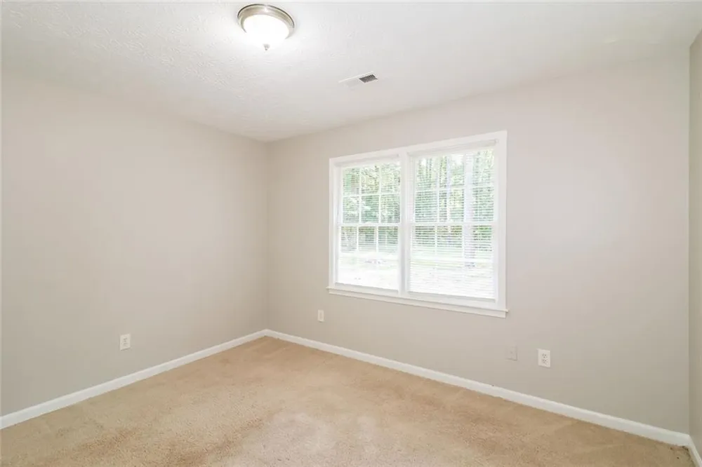 8605 Collins Drive Jonesboro, GA 30236