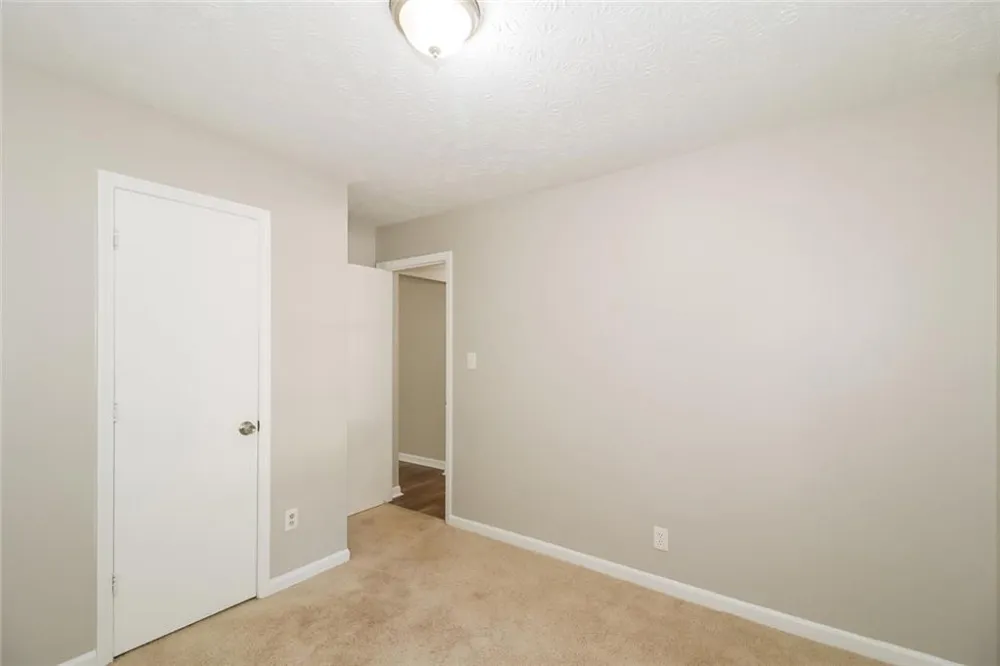 8605 Collins Drive Jonesboro, GA 30236