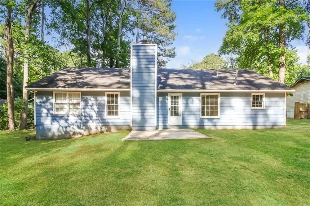 8605 Collins Drive Jonesboro, GA 30236