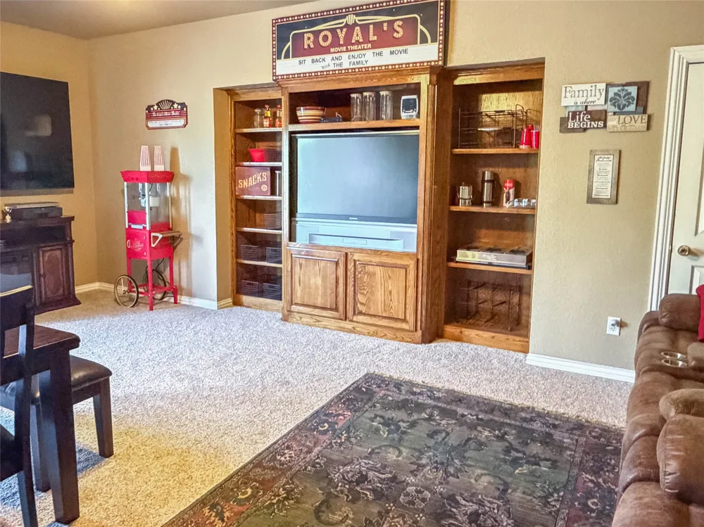 2737 Wood Lake Drive Cedar Hill, TX 75104