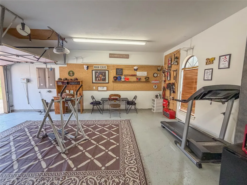 2737 Wood Lake Drive Cedar Hill, TX 75104