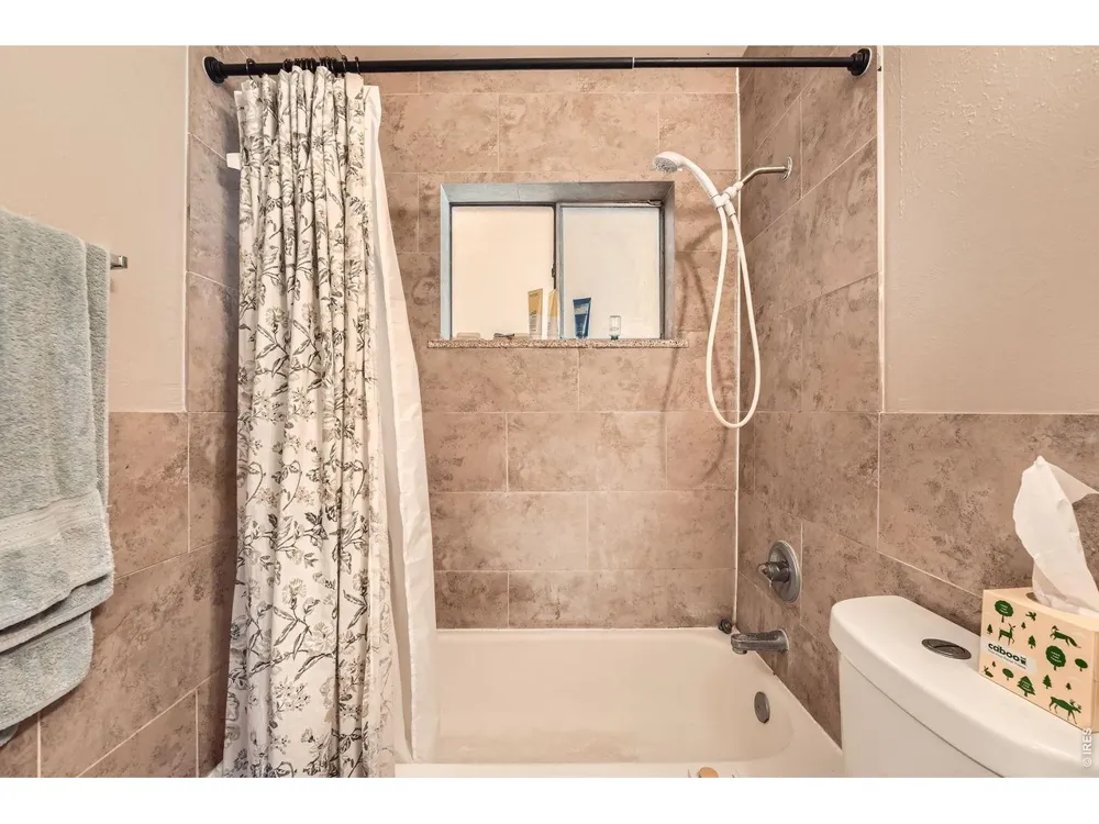 16475 W 14th Place Golden, CO 80401