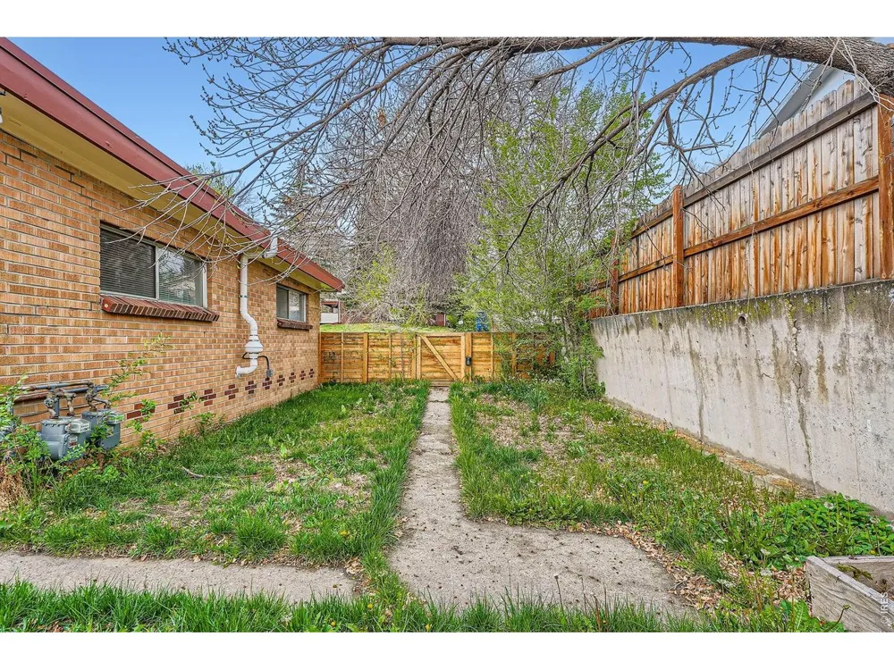 16475 W 14th Place Golden, CO 80401