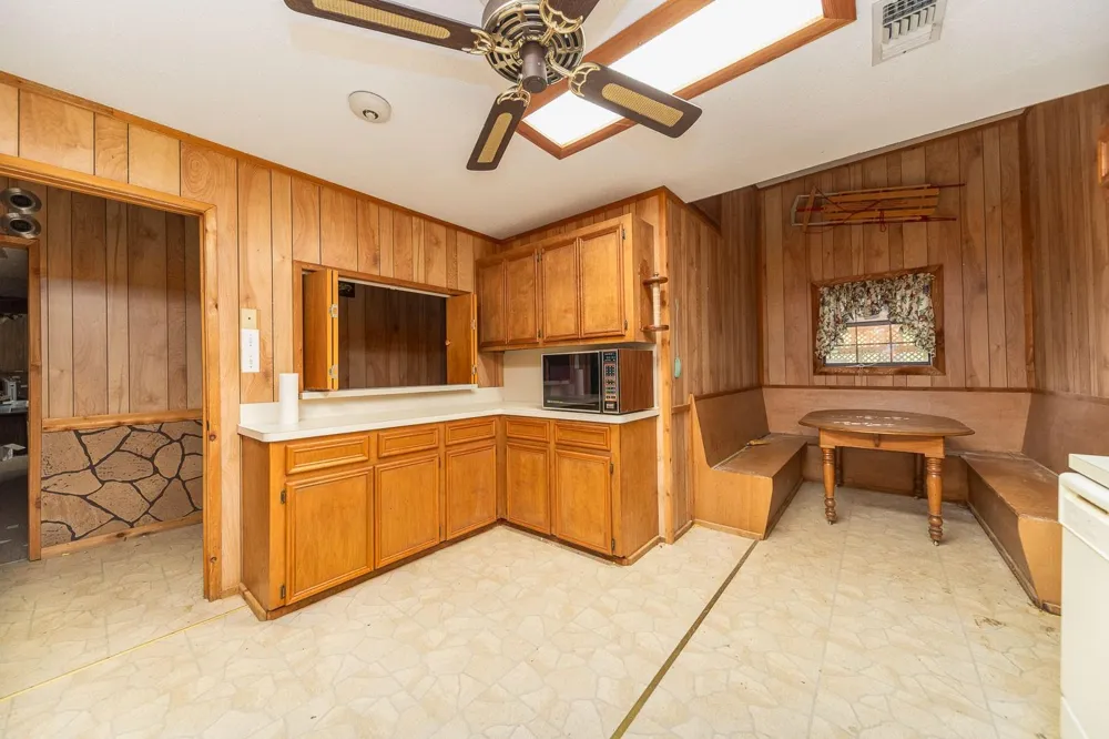 5802 Sheppard Road Baytown, TX 77521