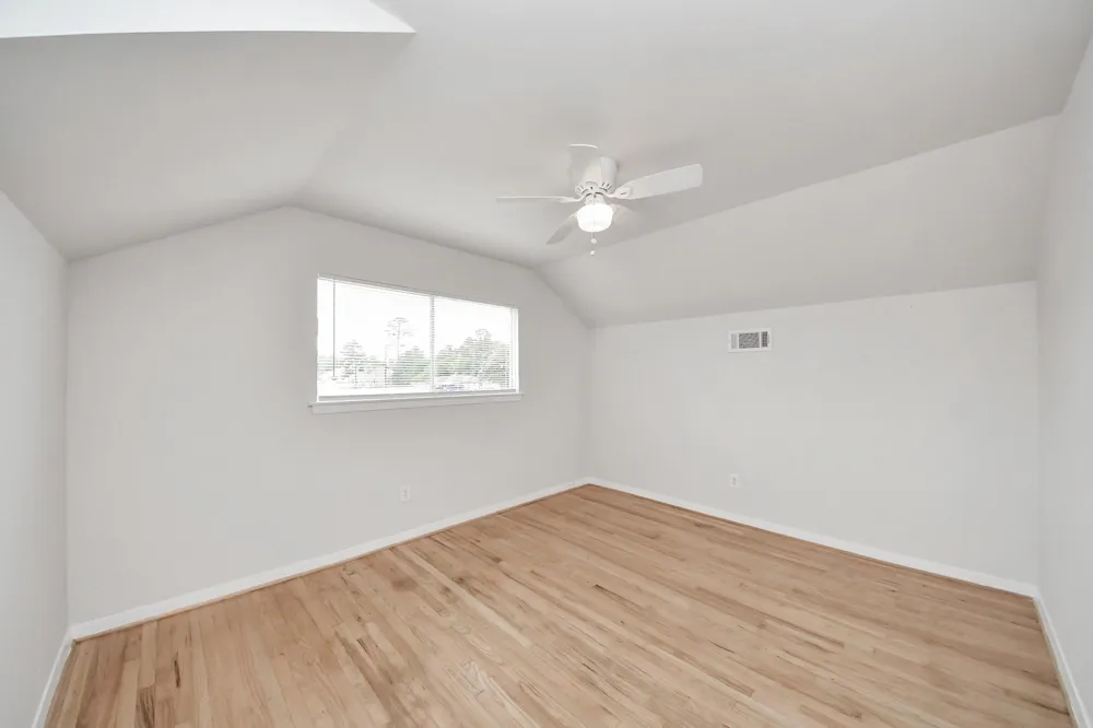 734 Dell Dale Street Channelview, TX 77530