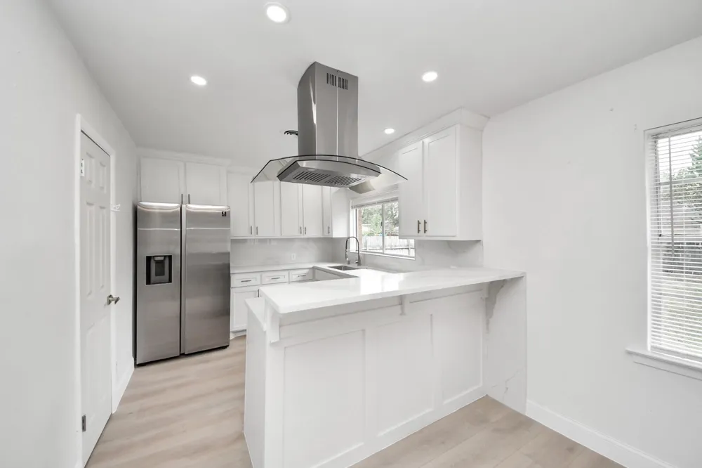 734 Dell Dale Street Channelview, TX 77530