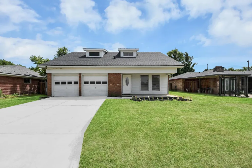 734 Dell Dale Street Channelview, TX 77530