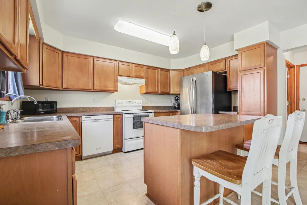 7538 Wood Brook Road Ann Arbor, MI 48103