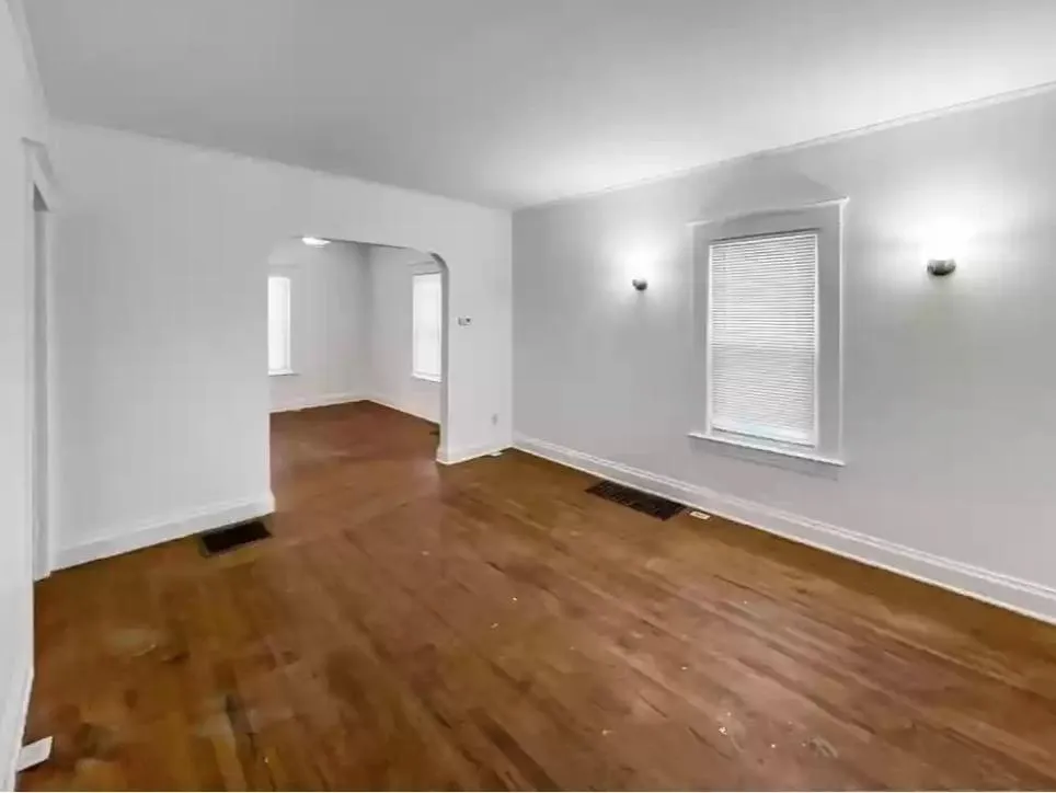 1612 Hays Park Avenue Kalamazoo, MI 49001