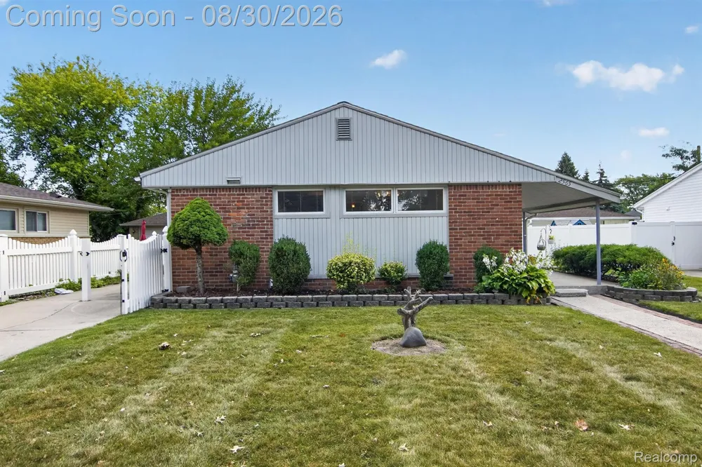 2565 Norwood Road Trenton City, MI 48183