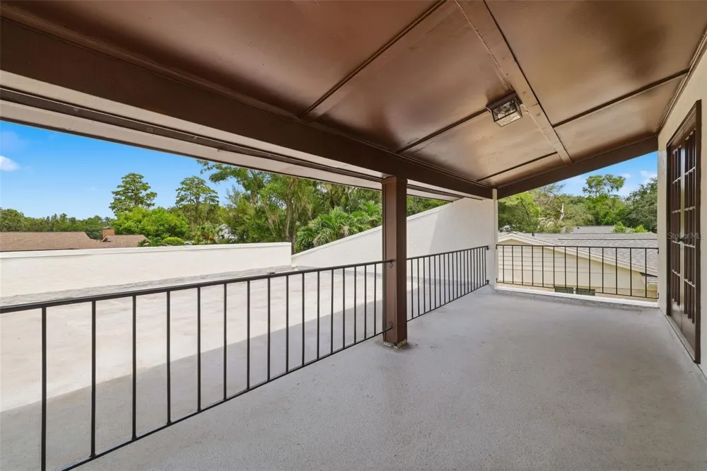 11735 LIPSEY ROAD Tampa, FL 33618