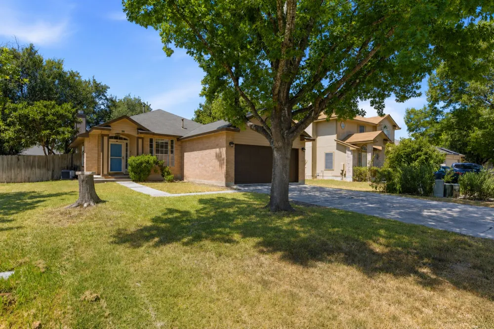 151 Henke Cove Kyle, TX 78640