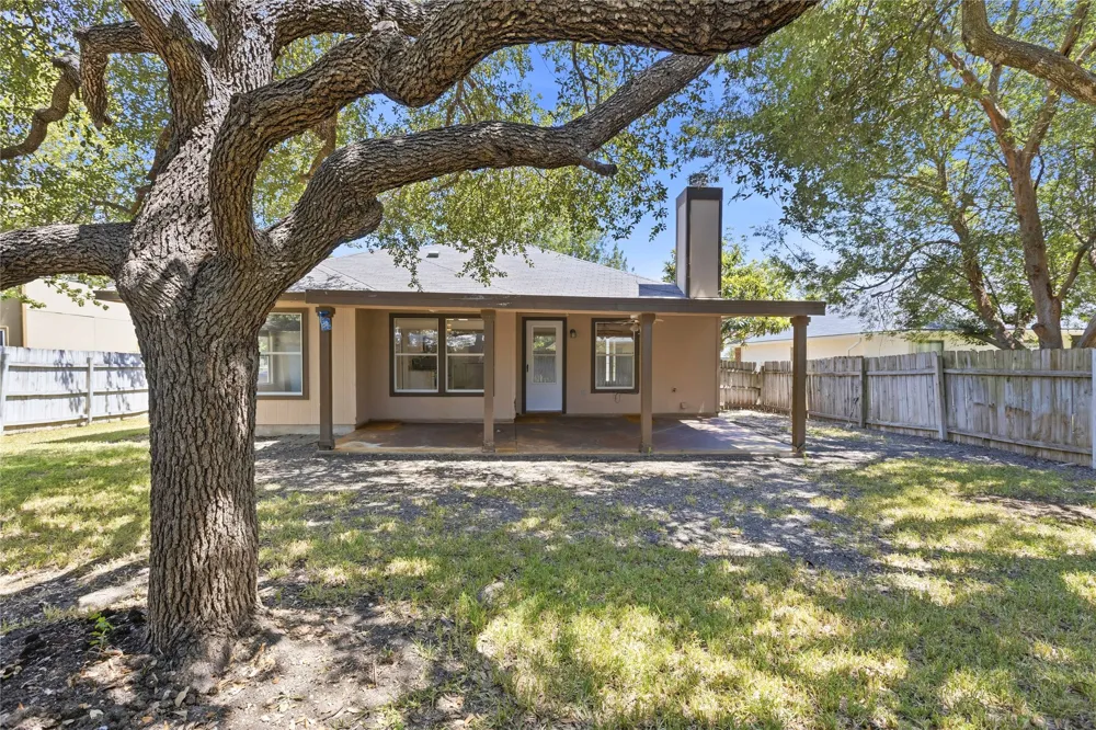 151 Henke Cove Kyle, TX 78640